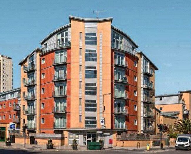 2 Bedroom Flat To Rent In Townmead Road, London, SW6