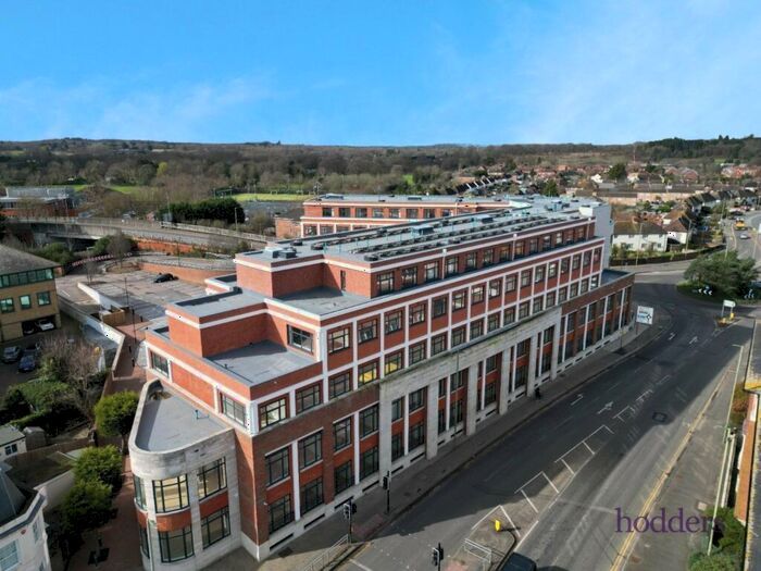 1 Bedroom Apartment To Rent In Surrey, KT16