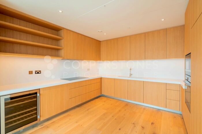 4 Bedroom Flat To Rent In Wilshire House, Prospect Way, Battersea London, SW11