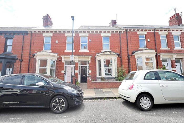 6 Bedroom Terraced House To Rent In Warton Terrace, Newcastle Upon Tyne, NE6