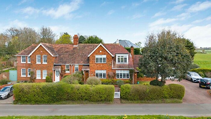 3 Bedroom Semi Detached House For Sale In Essenwell Cottage, Cucumber Lane, Essendon, AL9