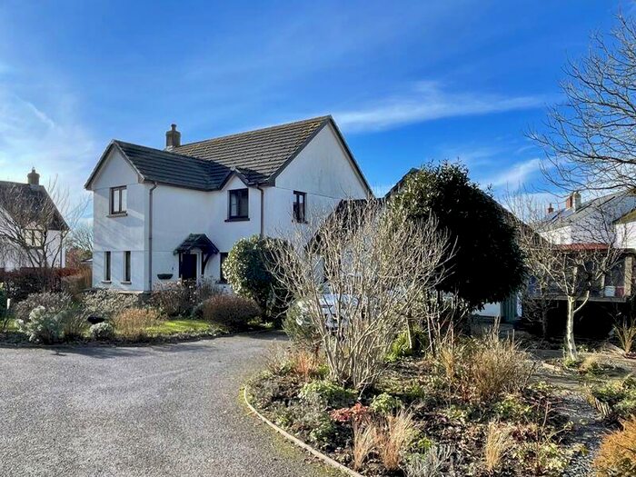 4 Bedroom Detached House For Sale In ***click Video Tour***, EX21