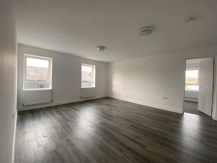 1 Bedroom Apartment To Rent In Wallace Drive, Eaton Bray, LU6