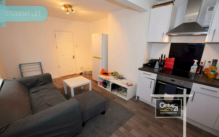 5 Bedroom Semi-Detached House To Rent In |Ref: |, Burlington Road, Southampton, SO15