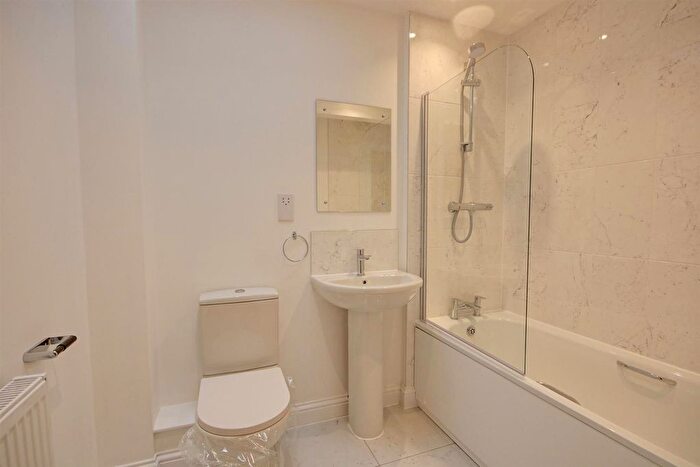 3 Bedroom Flat To Rent In St. Nicholas Place, Sheringham, NR26