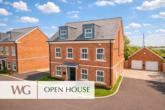 5 Bedroom Detached House For Sale In Matford, Exeter, Devon, EX2