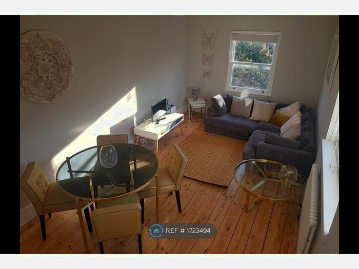 2 Bedroom Flat To Rent In Kemerton Road, London, SE5