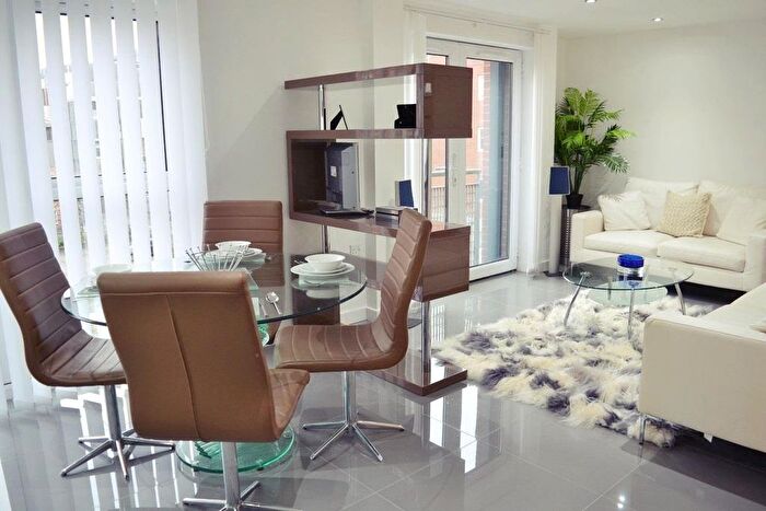 3 Bedroom Flat To Rent In The Linx Building, Simpson Street, Noma, Manchester, M4