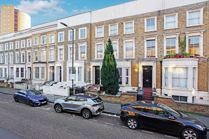 2 Bedroom Flat To Rent In Richmond Road, London, E8