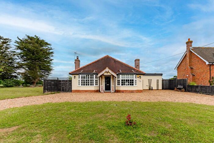 4 Bedroom Detached Bungalow For Sale In Hoxne Road, Syleham, IP21