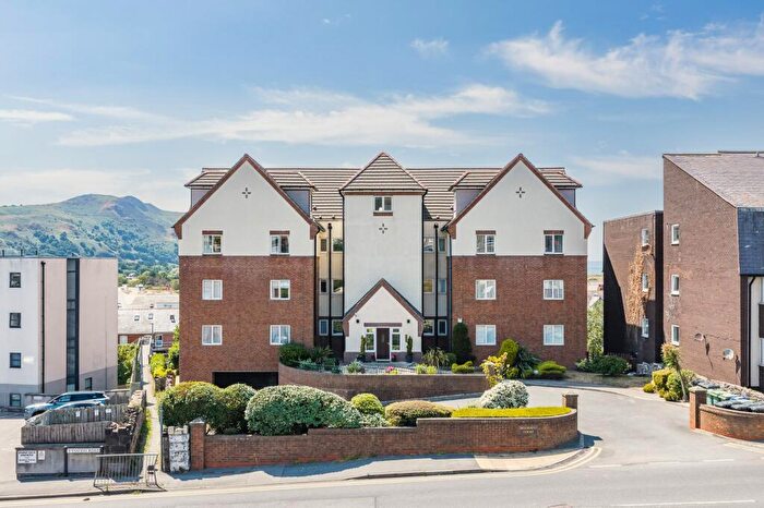 2 Bedroom Flat For Sale In Deganwy Road, Deganwy, LL31