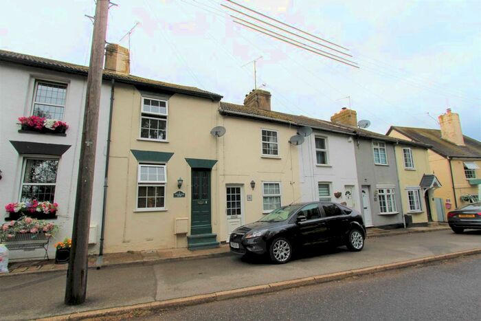 2 Bedroom Terraced House To Rent In Vicarage Row, Rochester., ME3