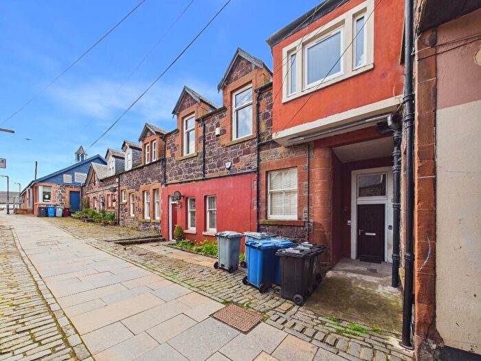 2 Bedroom Flat To Rent In Clydesdale Close, Biggar, ML12