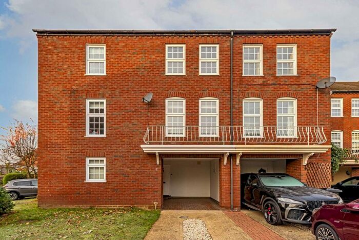 3 Bedroom Semi-Detached House To Rent In Park Crescent, Twickenham, TW2