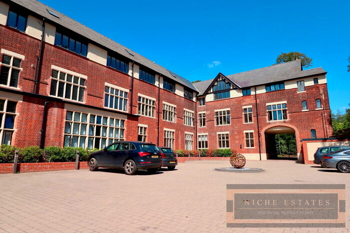 5 Bedroom Apartment To Rent In The Ridgeway, London, NW7