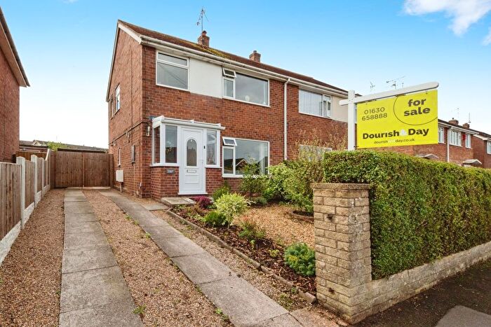 3 Bedroom Semi-detached House For Sale In Farcroft Drive, Market Drayton, Shropshire, TF9