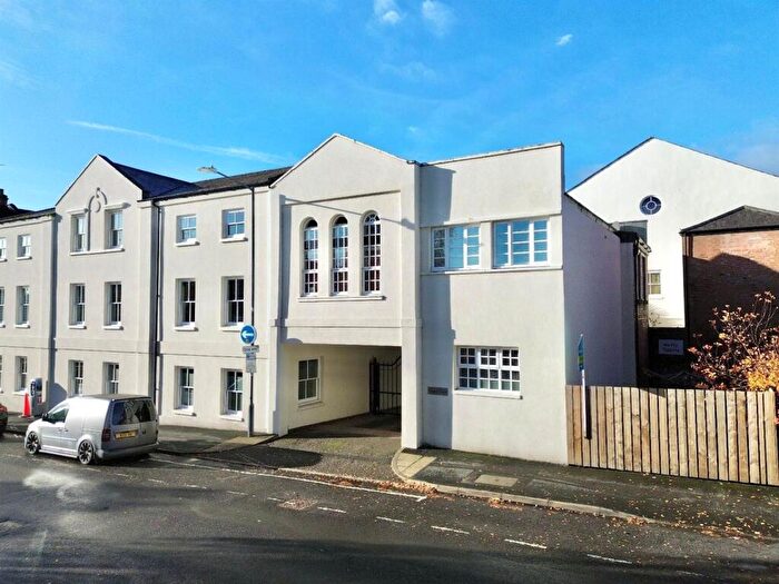 2 Bedroom Town House For Sale In Windsor Street, Leamington Spa, CV32