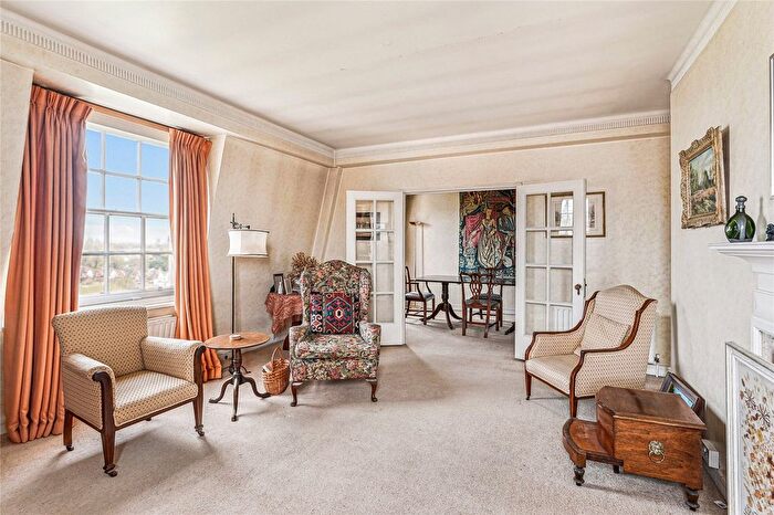 3 Bedroom Flat For Sale In Rivermead Court, Ranelagh Gardens, Fulham, London, SW6