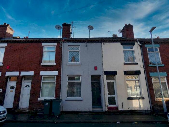 2 Bedroom Terraced House To Rent In Caulton Street, Burslem, Stoke-on-trent, ST6