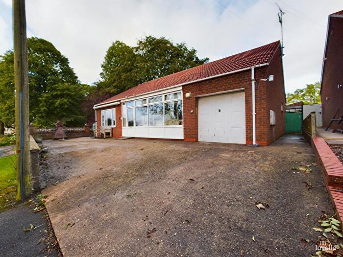 2 Bedroom Detached Bungalow For Sale In Carr Lane, Bonby, DN20