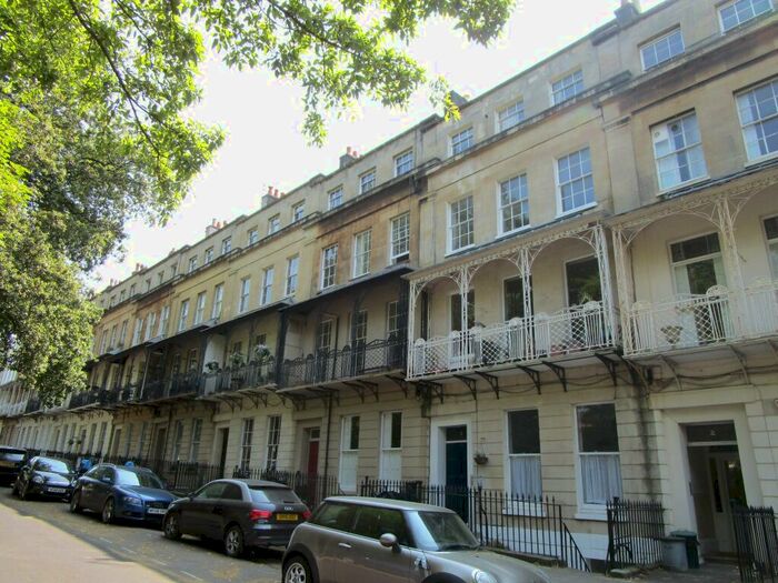 1 Bedroom Flat To Rent In Caledonia Place, Clfton, Bristol, BS8