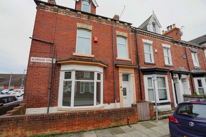 4 Bedroom End Of Terrace House To Rent In Alderson Street, Hartlepool, Cleveland, TS26