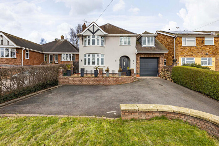 4 Bedroom Detached House For Sale In Fraser Road, Carlton, NG4