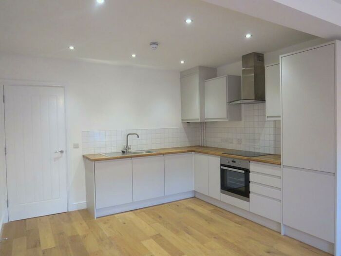 1 Bedroom Apartment To Rent In Oxford Street, Ripley, DE5
