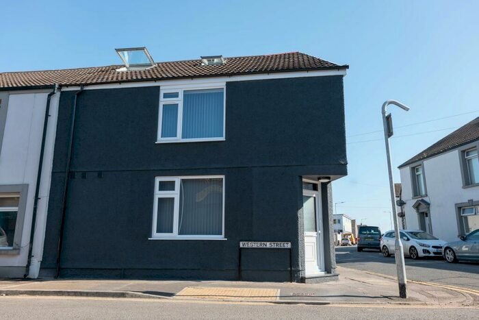 6 Bedroom House To Rent In Western Street, Sandfields, Swansea, SA1
