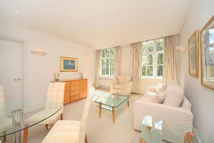 1 Bedroom Flat To Rent In Russell Square, London, WC1B