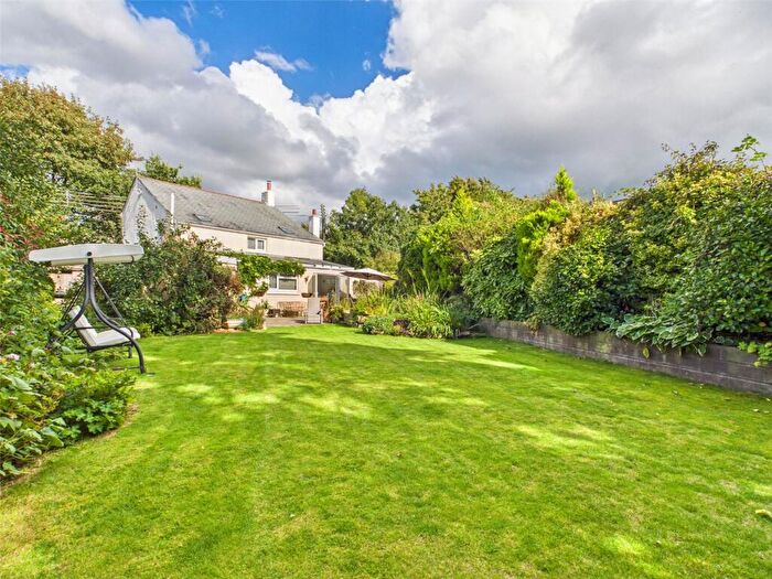 3 Bedroom Detached House For Sale In Victoria Hill, Holsworthy, EX22