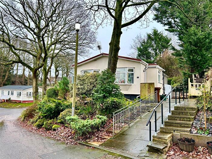 2 Bedroom Detached House For Sale In Oakland Glen, Walton-le-Dale, Preston, Lancashire, PR5