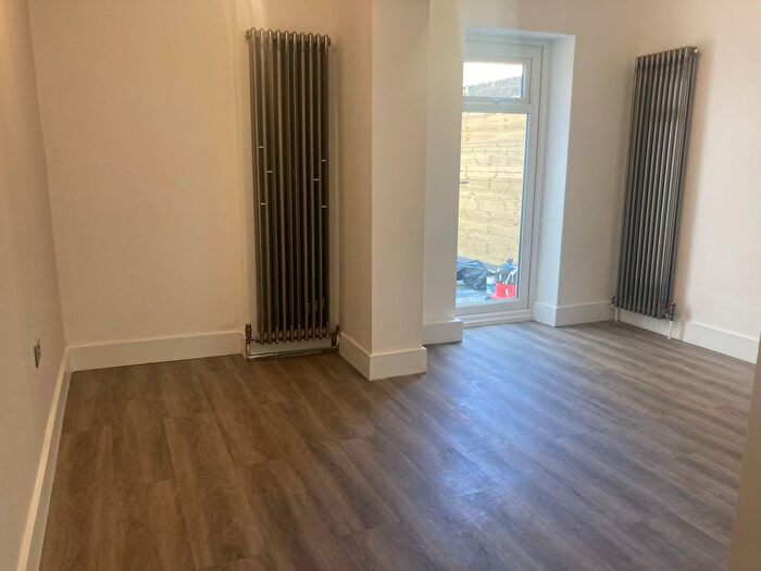 1 Bedroom Semi-Detached House To Rent In Wolfington Road, London, SE27