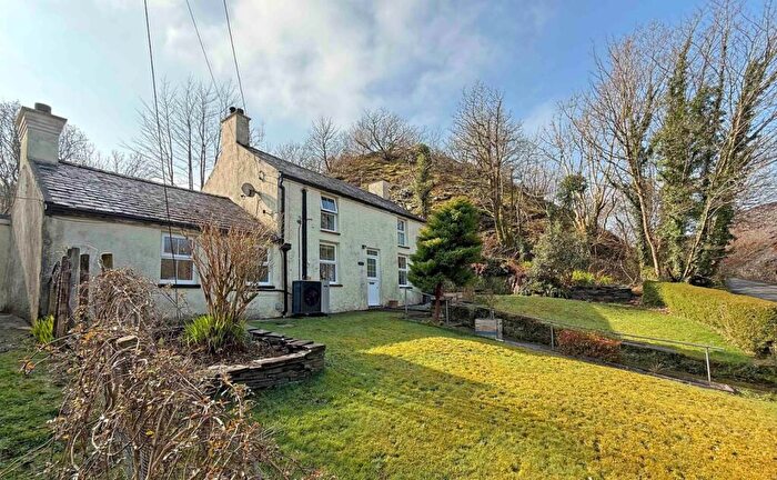 3 Bedroom Detached House For Sale In Talysarn, Caernarfon, Gwynedd, LL54