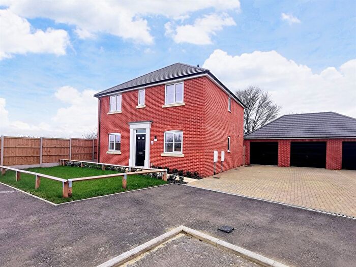 4 Bedroom Detached House For Sale In Bedingfield Road, Bungay, NR35