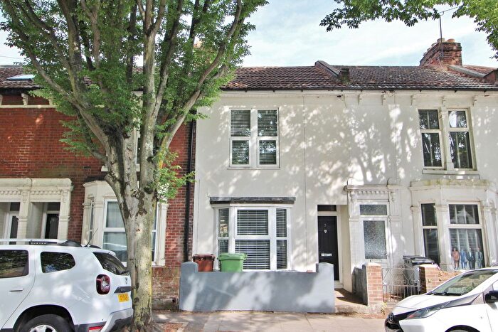 3 Bedroom Terraced House For Sale In Frensham Road, Southsea, PO4