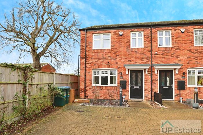 3 Bedroom Semi Detached House To Rent In Princethorpe Way, Binley, Coventry, CV3