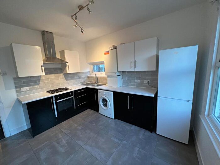 1 Bedroom Flat To Rent In Kettlebaston Road, E10