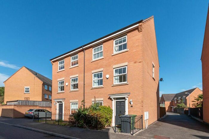 4 Bedroom Semi-Detached House To Rent In Buckthorn Road, Peterborough, PE7