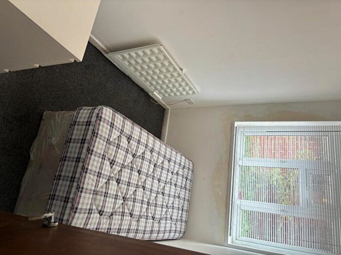 1 Bedroom Flat To Rent In Portswood Road, Southampton, Hampshire, SO17