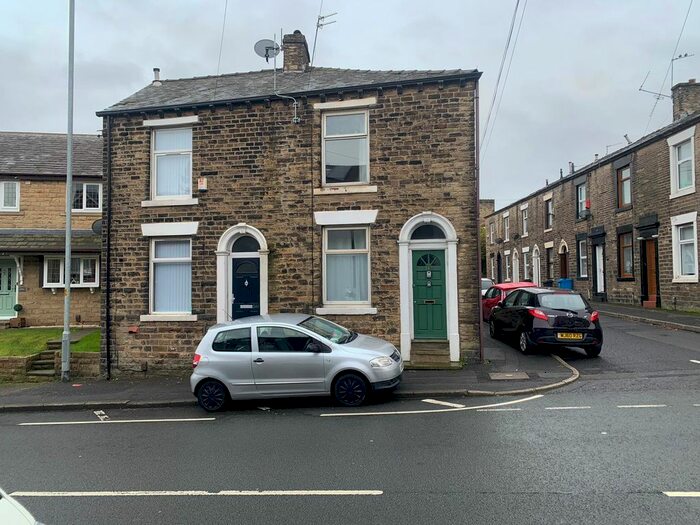 2 Bedroom Semi-Detached House To Rent In Greenacres Road, Oldham, OL4