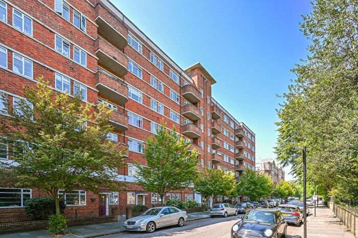 2 Bedroom Flat For Sale In West Kensington Court, West Kensington, London, W14