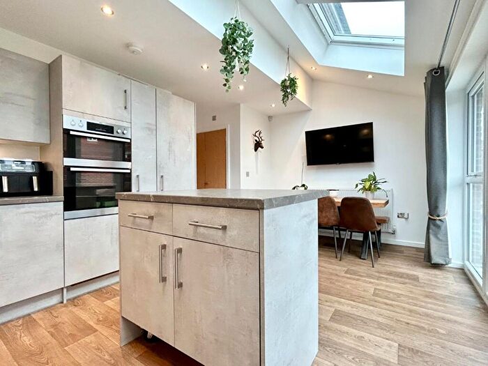 3 Bedroom Detached House For Sale In Woodlark Walk, Goldthorpe, S63