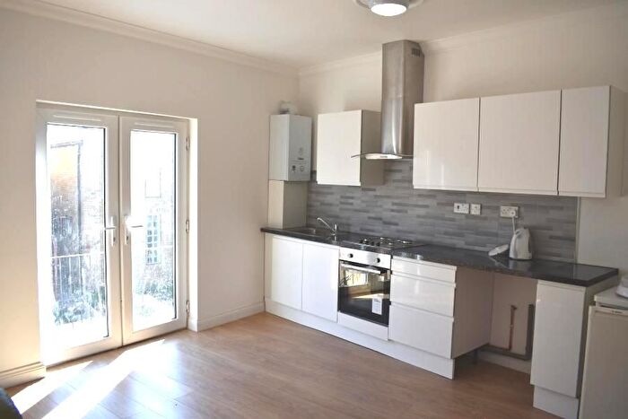 1 Bedroom Flat To Rent In Trafalgar Road, SE10