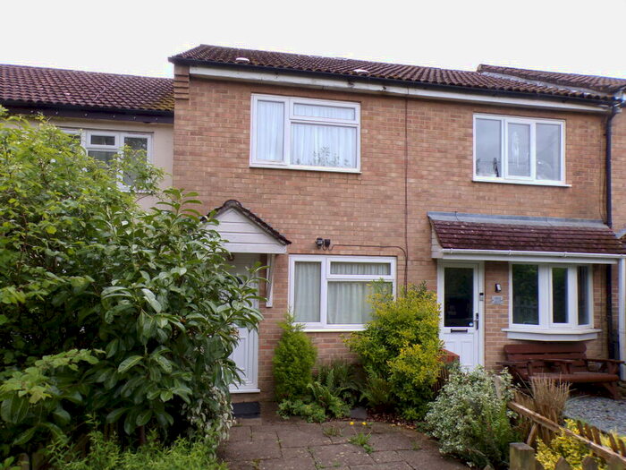 2 Bedroom House To Rent In Newtown Lane, BH31