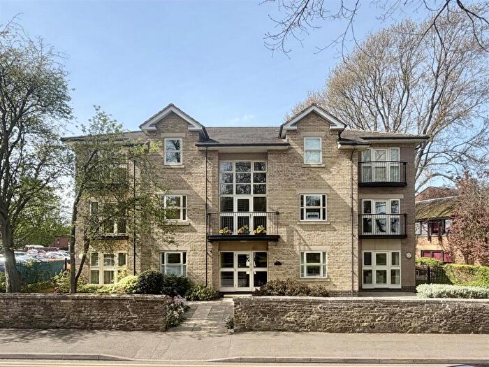 2 Bedroom Flat To Rent In Church Street, Oakham, LE15