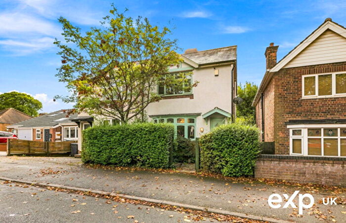 2 Bedroom Semi Detached House For Sale In Kent Road, Nottingham, NG3