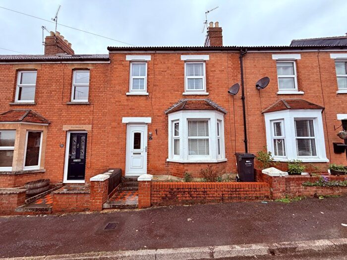 3 Bedroom Terraced House For Sale In Percy Road, Yeovil, Somerset, BA21