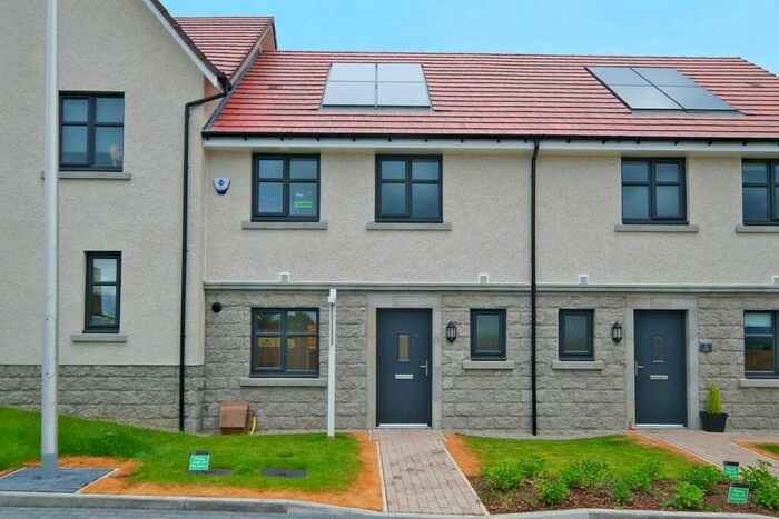 3 Bedroom End Of Terrace House For Sale In Murtle Den Crescent, Milltimber, AB13