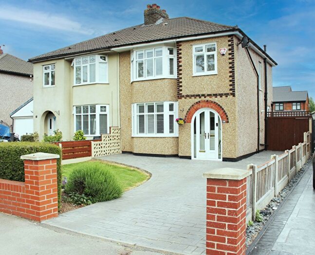 3 Bedroom Semi-Detached House For Sale In Warrington Road, Leigh, Wigan, Greater Manchester, WN7